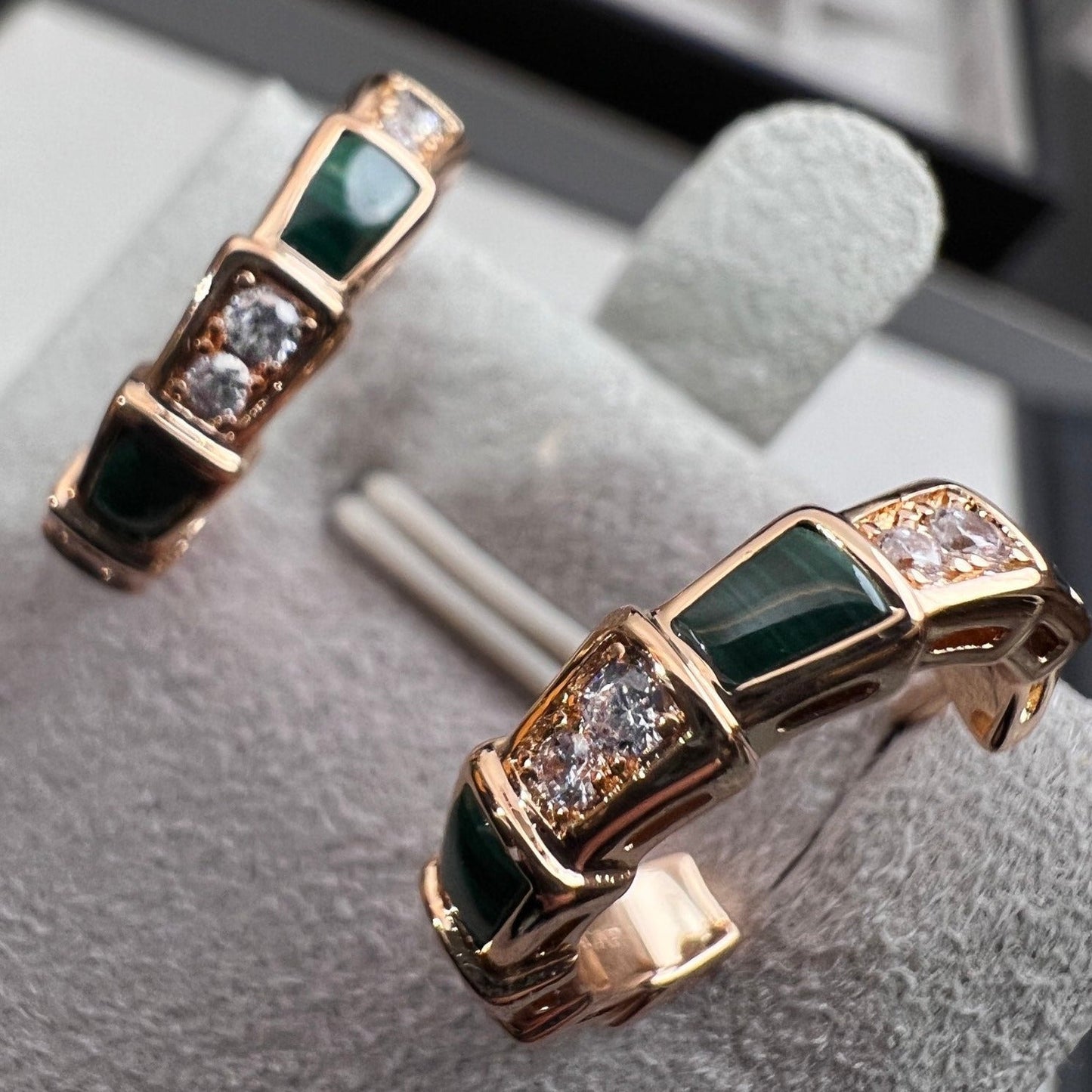 [baslovejewels]SERPENTI MALACHITE PINK GOLD EARRINGS