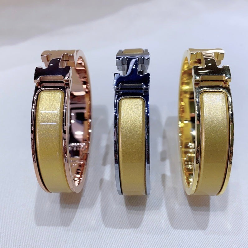 [baslovejewels]H CHAMPAGNE BRACELET