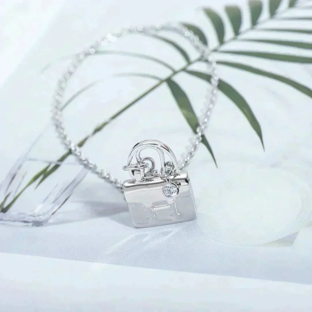 [baslovejewels]AMULETTE PEDANT SILVER NECKLACE