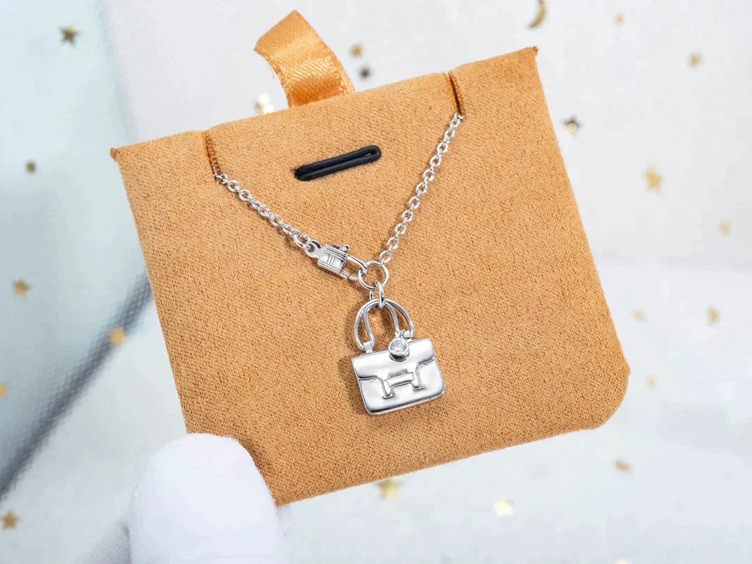 [baslovejewels]AMULETTE PEDANT SILVER NECKLACE