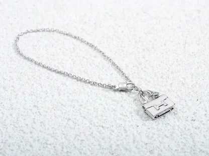 [baslovejewels]AMULETTE PEDANT SILVER NECKLACE