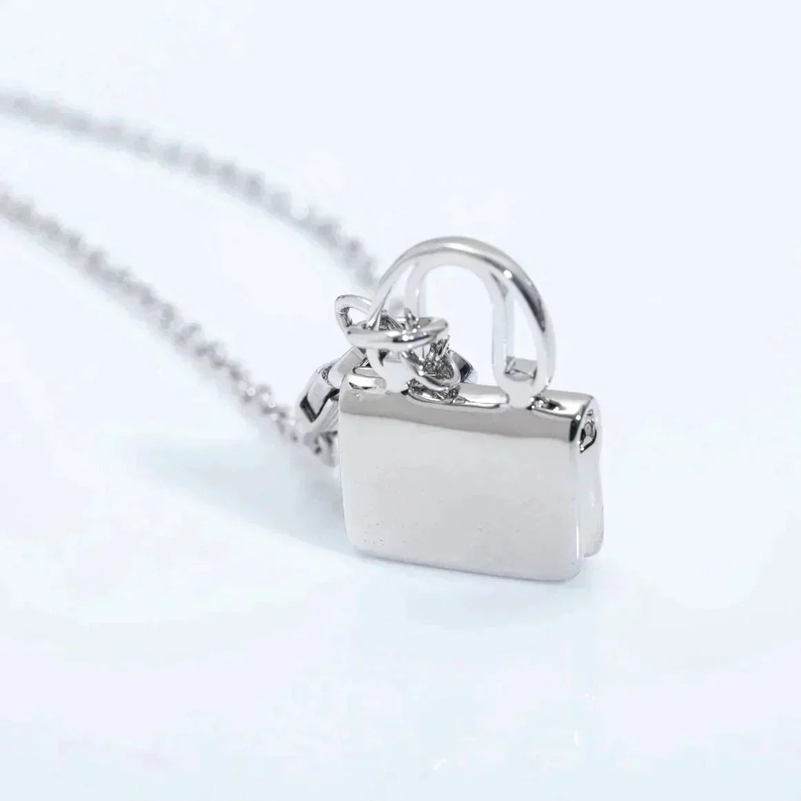[baslovejewels]AMULETTE PEDANT SILVER NECKLACE