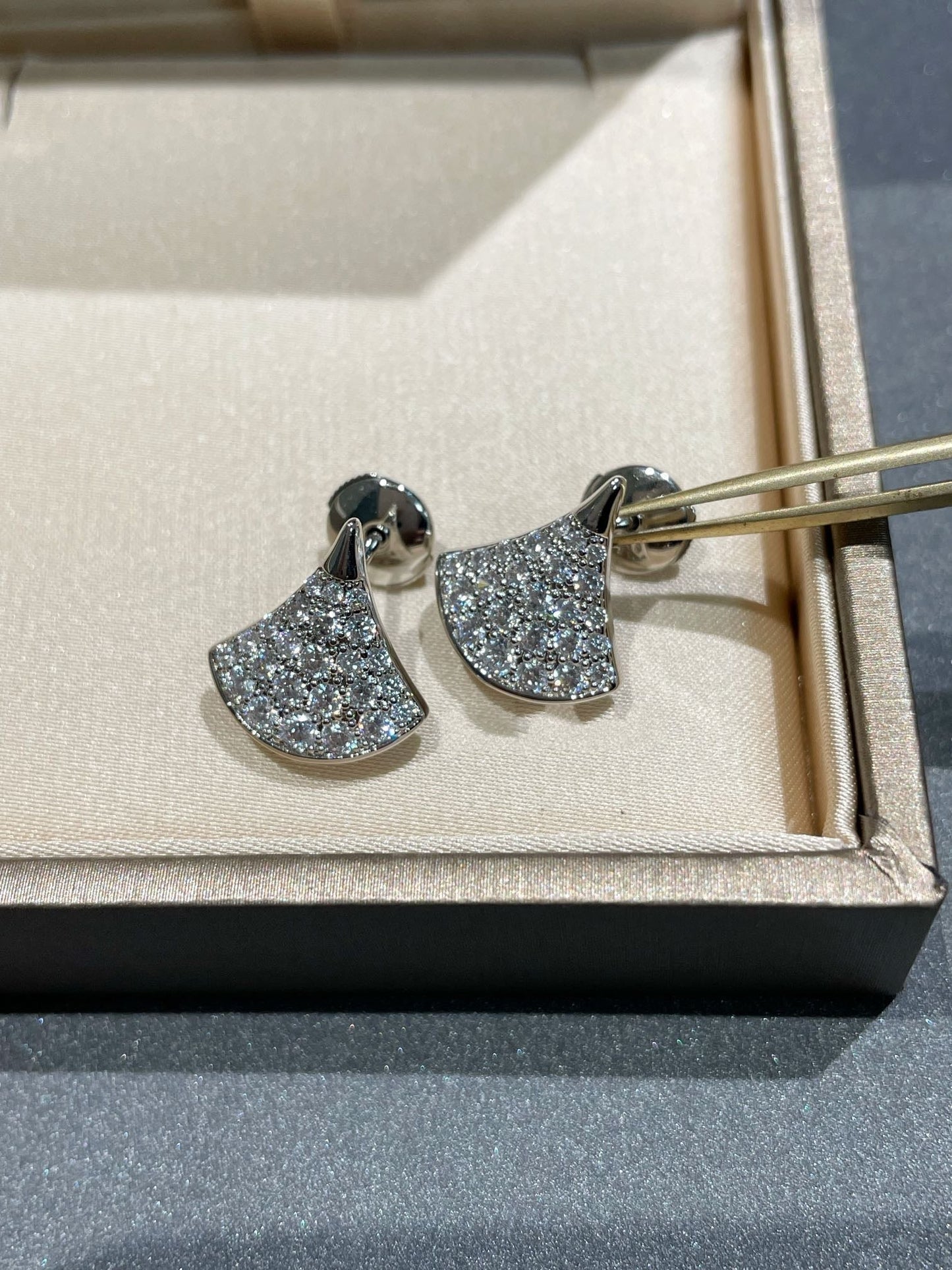 [baslovejewels]DREAM STUD EARRINGS DIAMOND