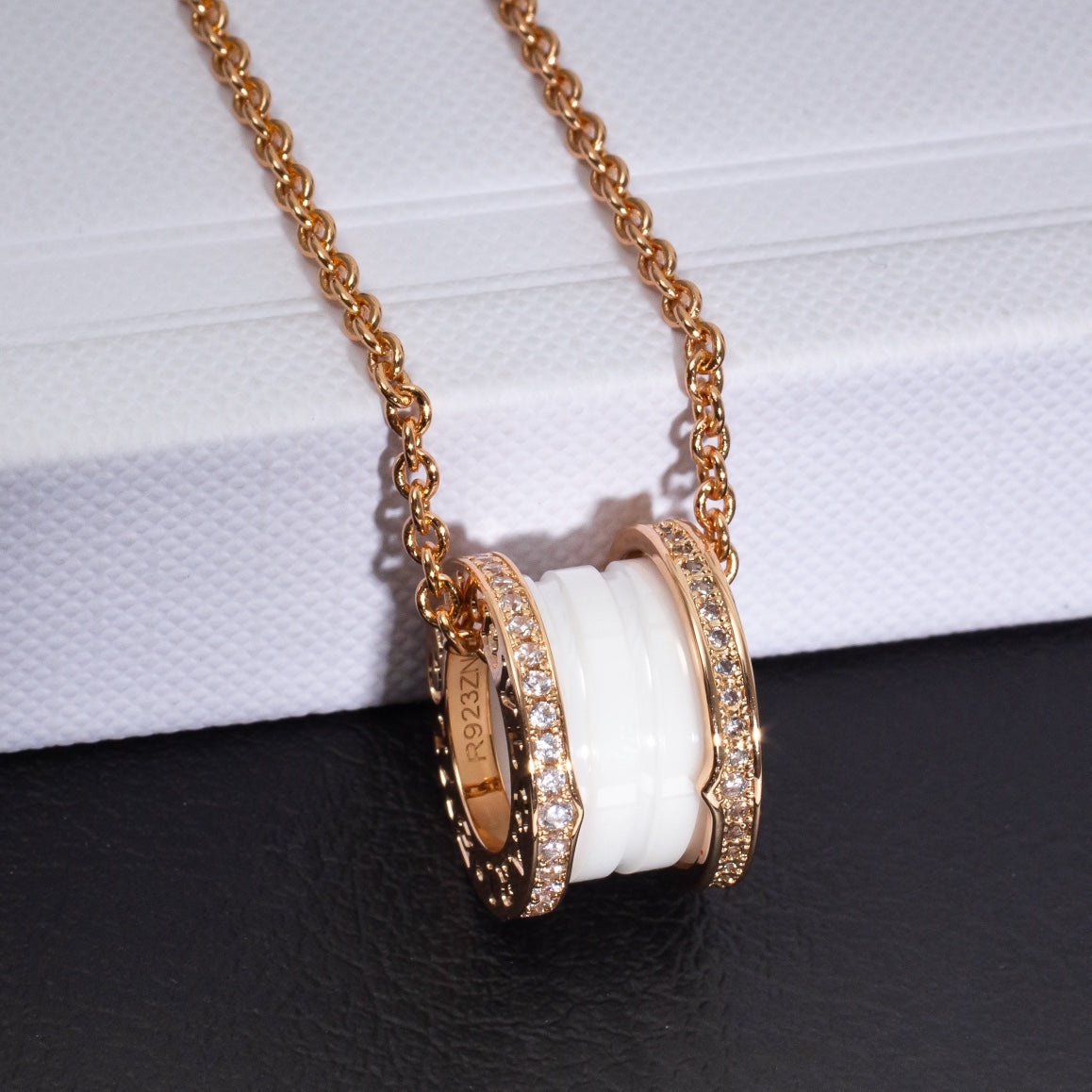 [baslovejewels]ZERO 1 WHITE CERAMIC PINK GOLD DIAMOND NECKLACE
