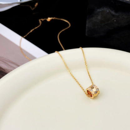 [baslovejewels]BEE MINI PEDANT DIAMOND NECKLACE