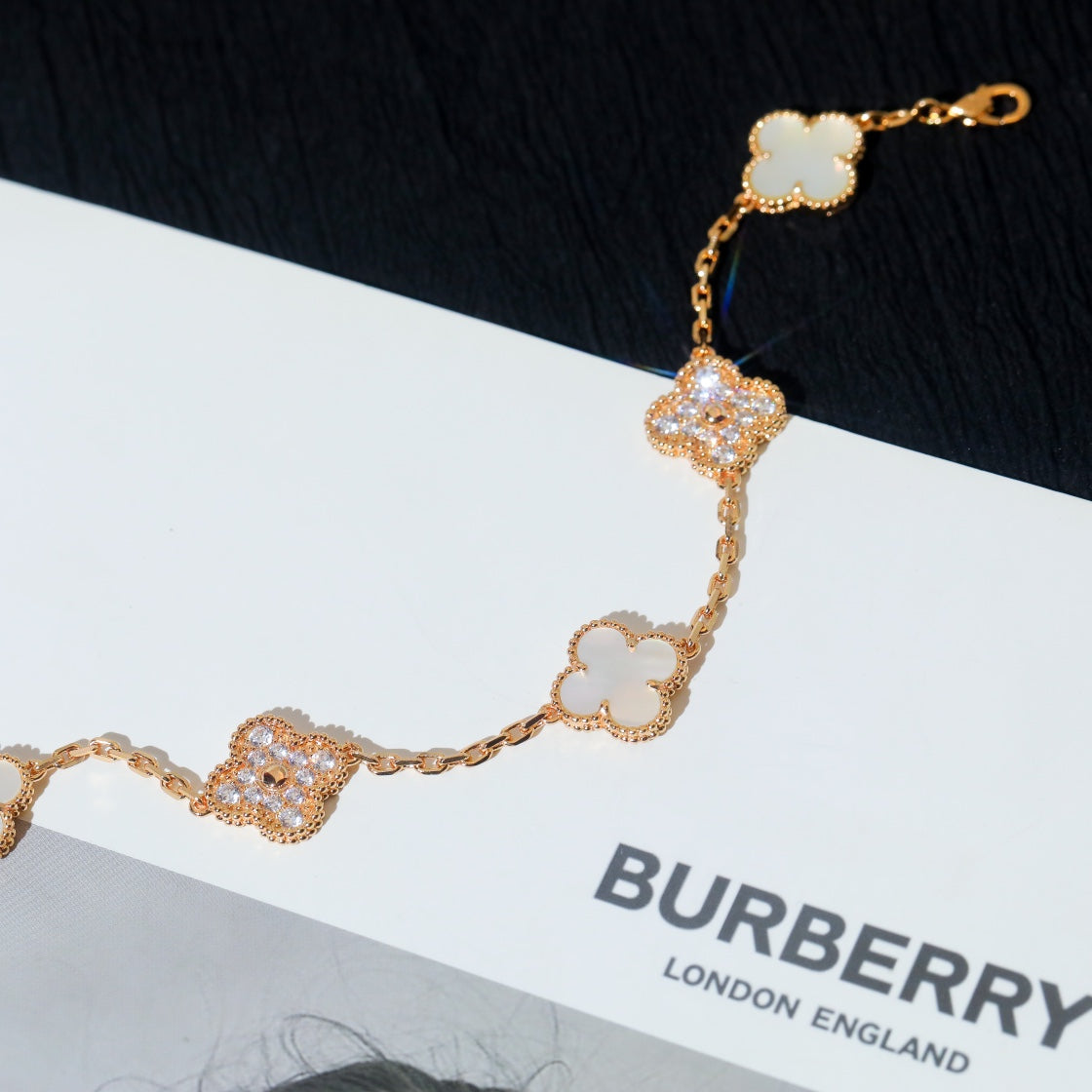 [baslovejewels]CLOVER BRACELET 5 MOTIF WHITE MOP DIAMOND