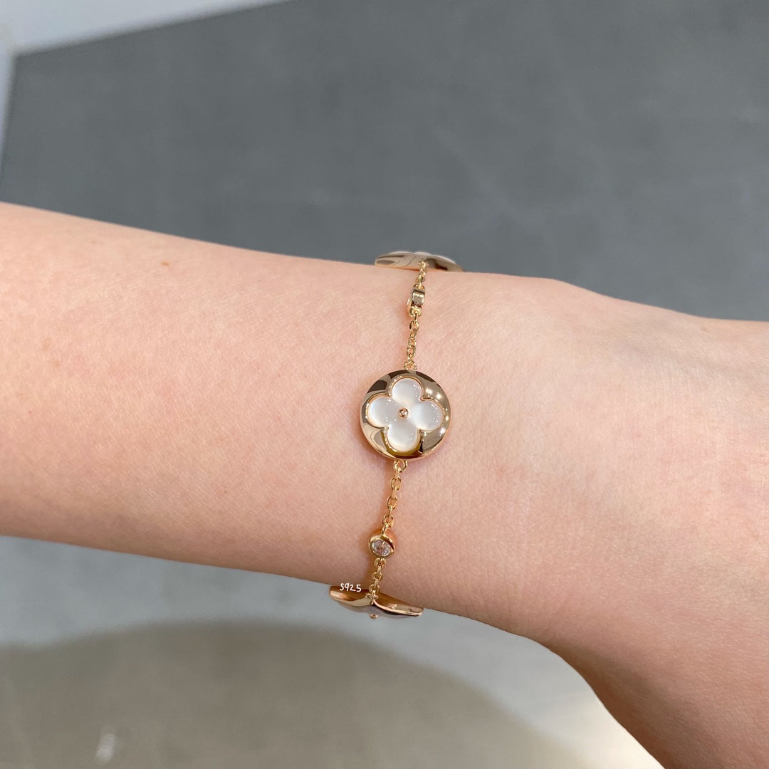 [baslovejewels]STAR AND SUN 4 MOTIF WHITE MOP PINK GOLD BRACELET