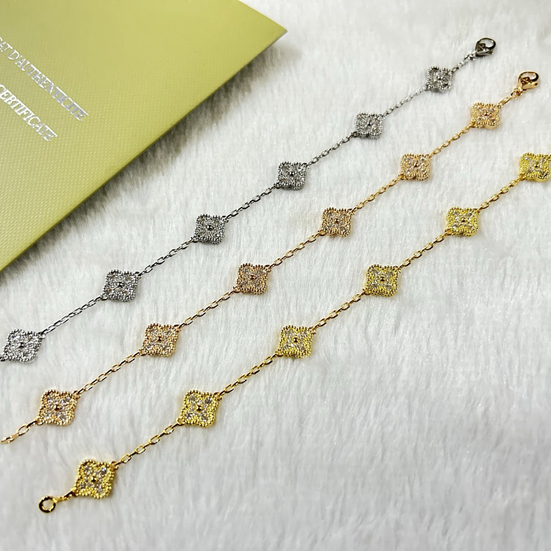[baslovejewels]CLOVER 6 MOTIF DIAMOND BRACELET