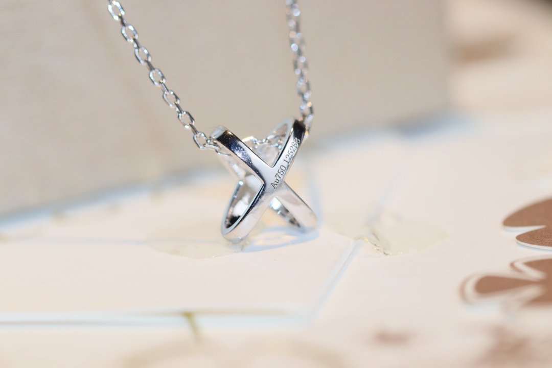 [baslovejewels]JEUX DE DIAMOND NECKLACE