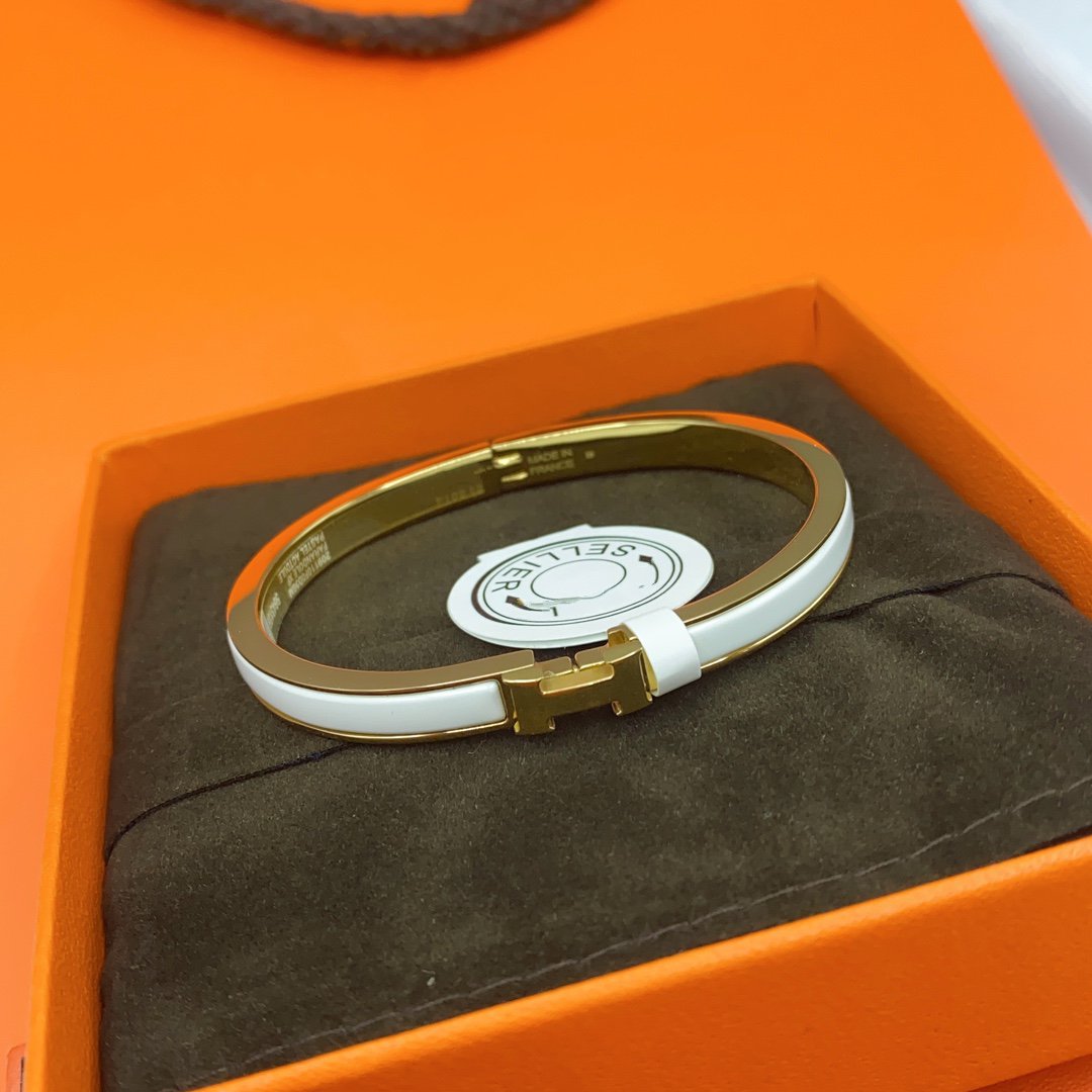 [baslovejewels]CLASSIC HM CLIC WHITE 8MM ENAMEL BRACELET